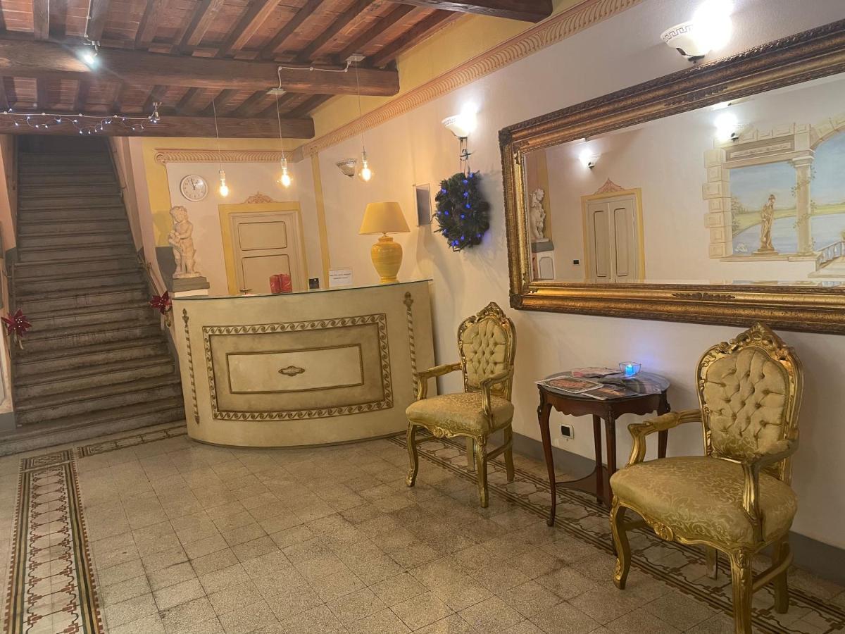 Antica Residenza Del Gallo Lucca Exterior photo
